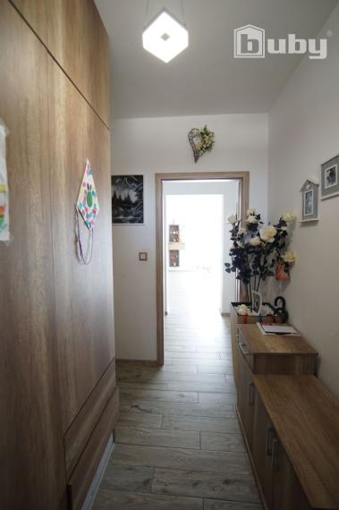 Na predaj poschodový 5 izbový rodinný dom, pozemok 1039 m2, obec Blatnica, okres Martin.