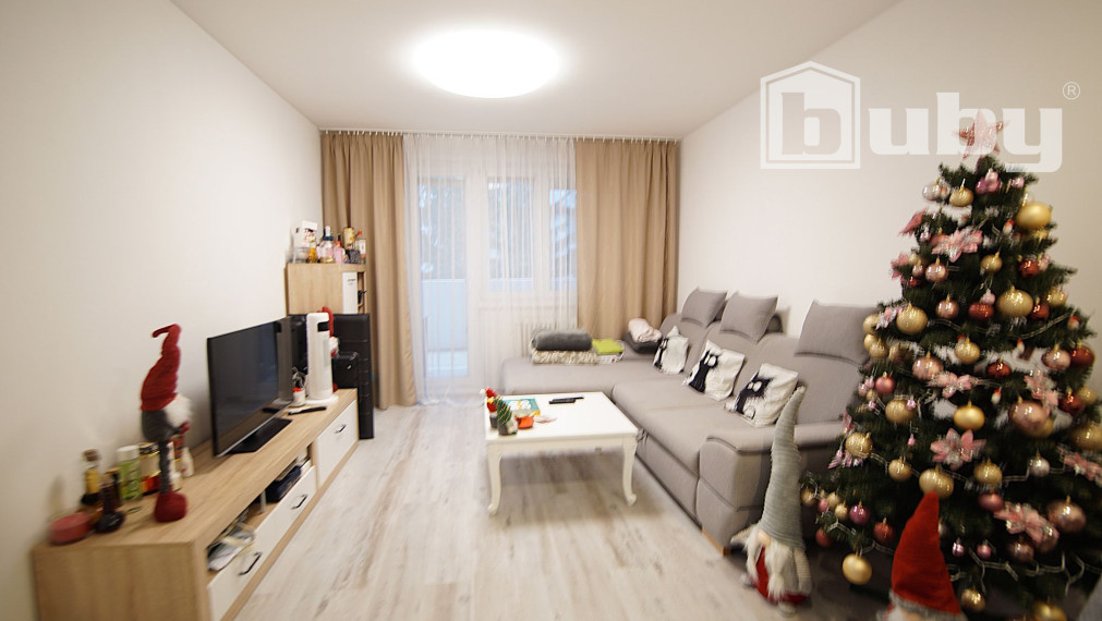 Prenajmem 2 izbový byt 58 m2, centrum Martina, Thurzova ulica.