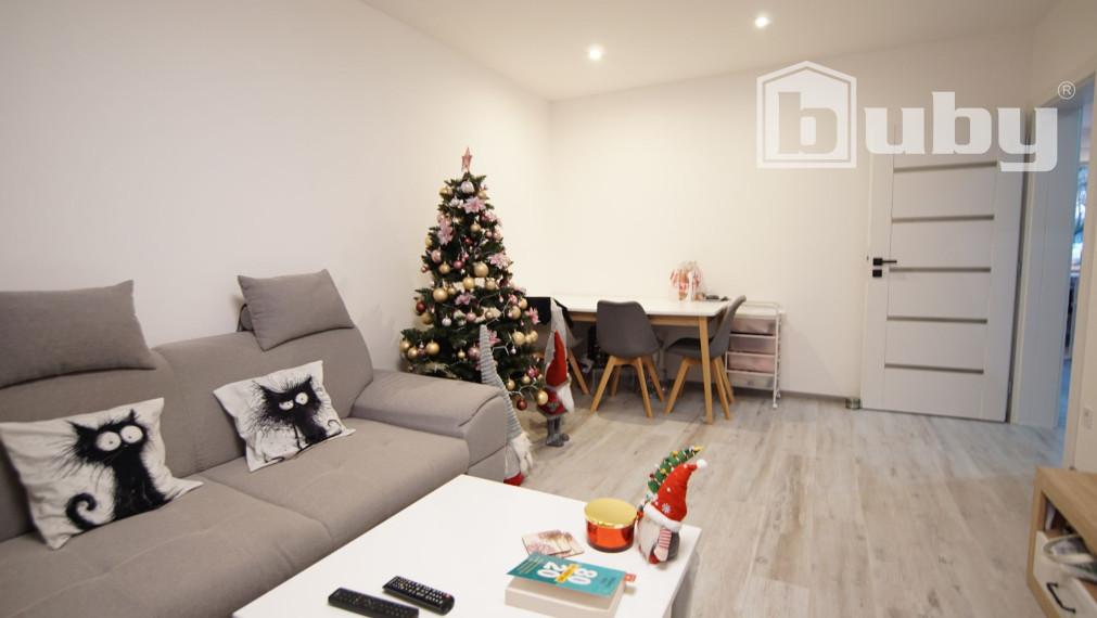 Prenajmem 2 izbový byt 58 m2, centrum Martina, Thurzova ulica.