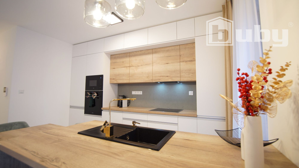 Na prenájom 2 izbový byt v novostavbe s predzáhradkou a parkovacím miestom, Martin.