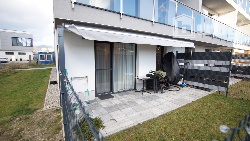 Na prenájom 2 izbový byt v novostavbe s predzáhradkou a parkovacím miestom, Martin.