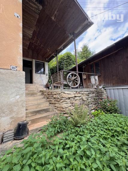 Chalupa s pozemkom 776 m2, Dolná Maríková - Hadoše