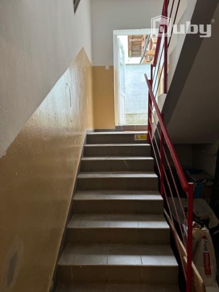 Prenájom skladové priestory 100 m2, Žilina Solinky