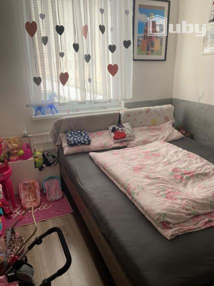 PREDAJ 3 IZBOVÝ BYT S LOGGIOU SNP, POVAŽSKÁ BYSTRICA