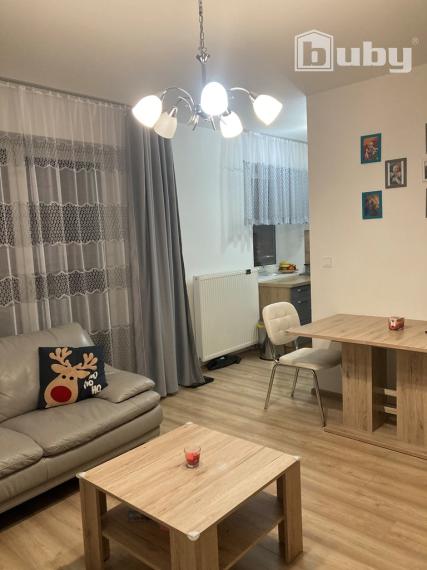 PREDAJ 3 IZBOVÝ BYT S BALKÓNOM A PARKOVANÍM, POV.BYSTRICA