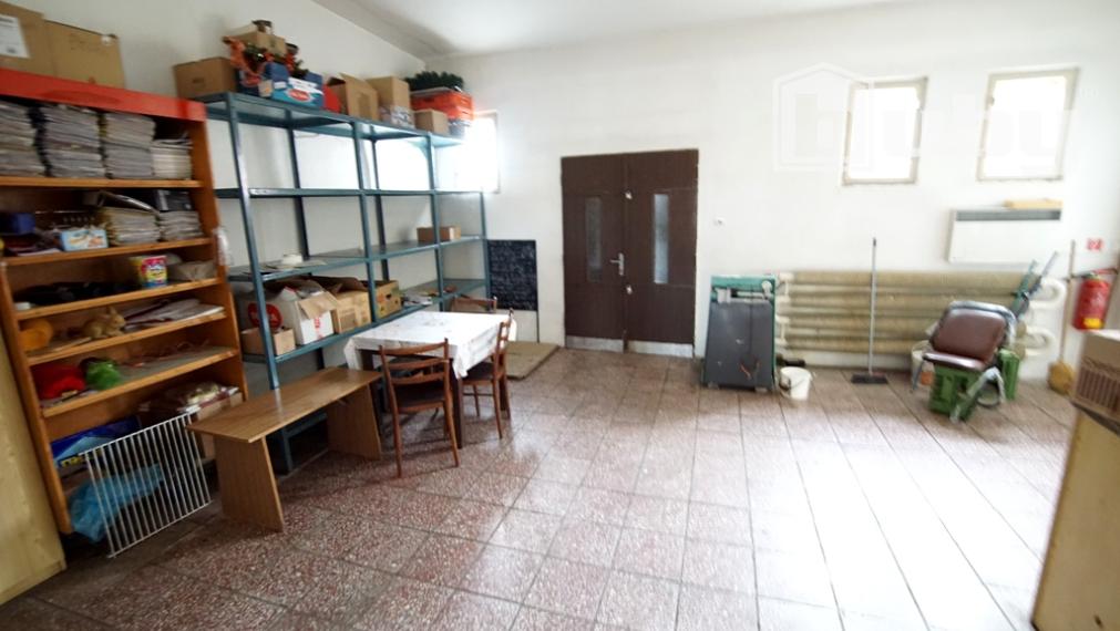 Polyfunkčná budova vhodná na podnikanie (výroba, sklad, sídlo firmy), alebo bývanie, obec Socovce, okres Martin