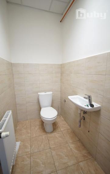 Administratívna budova na predaj, komerčný objekt, Martin - Košúty, kancelárie, výroba, sídlo firmy.