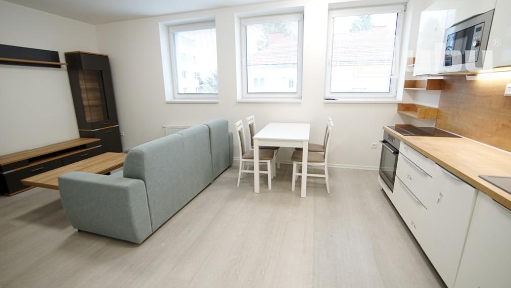 1 izbový byt s parkovacím miestom na prenájom, Martin - Podháj.