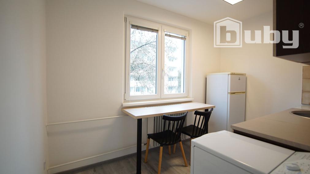 Prenajmem 2 izbový byt v centre Martina, Thurzova ulica.