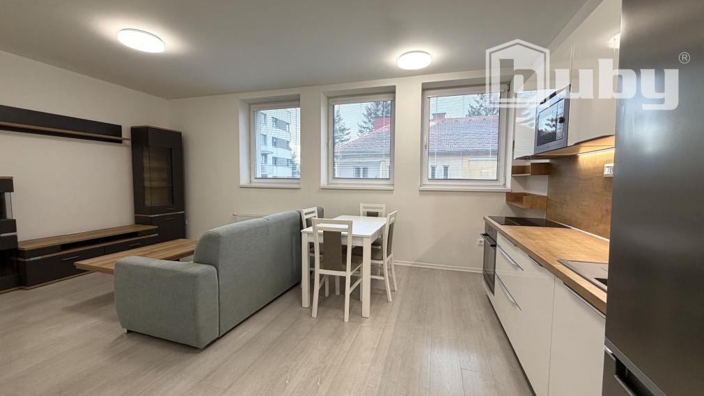 1 izbový byt s parkovacím miestom na prenájom, Martin - Podháj.