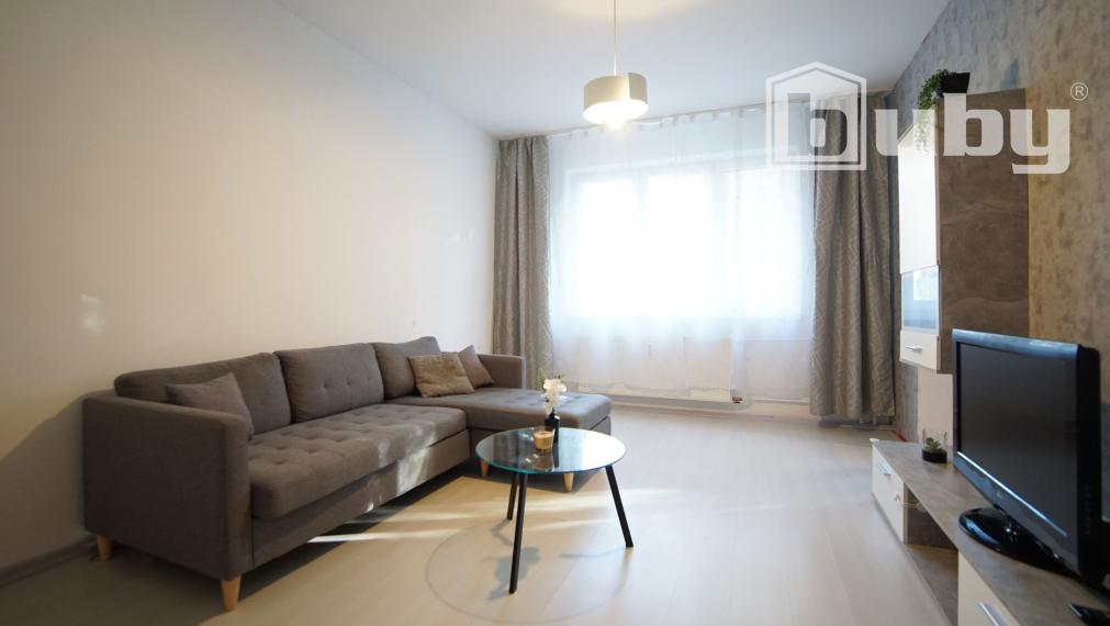 Na prenájom pekný 2 izbový byt (53 m2), na Bulvári v Žiline.