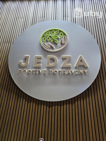 PREDAJ - KONTAJNEROVÁ PREDAJŇA POVAŽSKÁ BYSTRICA, 75 m2