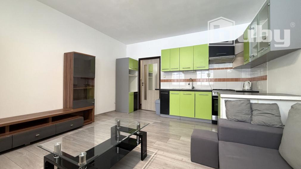 Menší 2 izbový byt na prenájom, Martin - Záturčie.