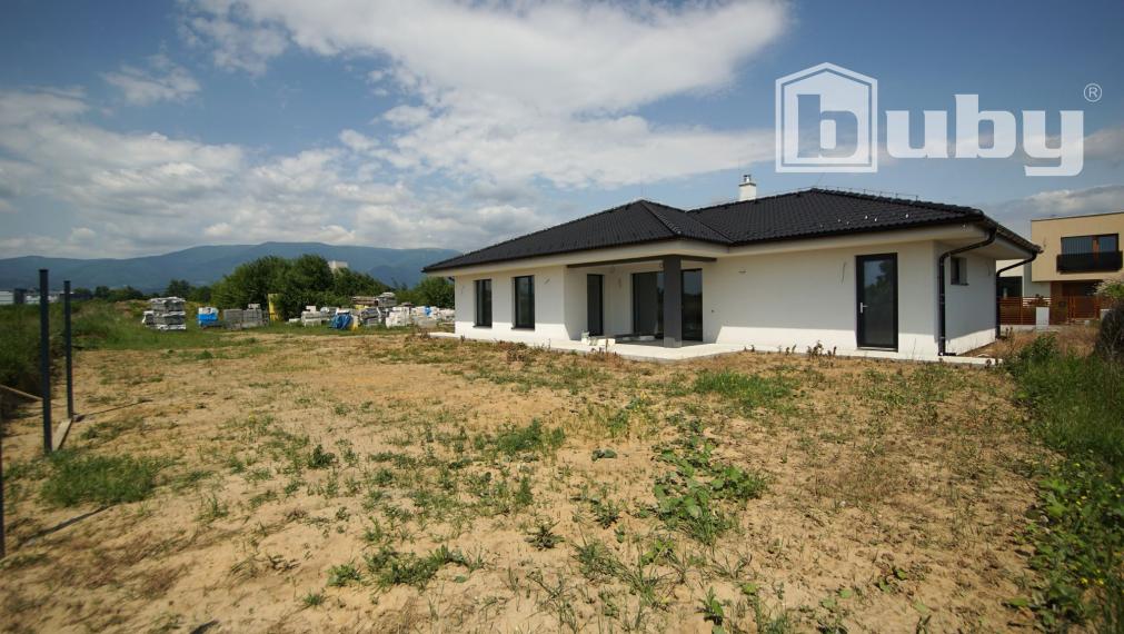Bungalov - novostavba, rodinný dom s garážou na predaj, Martin-Tomčany.