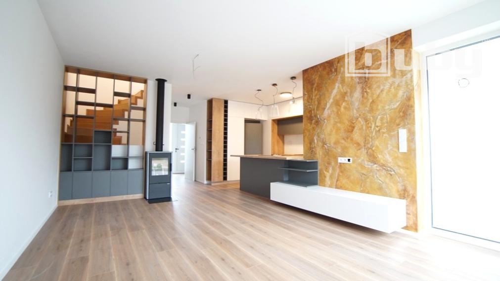 Prenajmem rodinný dom, novostavbu v obci Diaková, pri Martine.