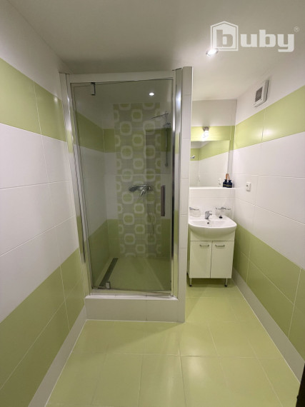 Na prenájom menší 2 izbový byt v Martine, časť Záturčie.