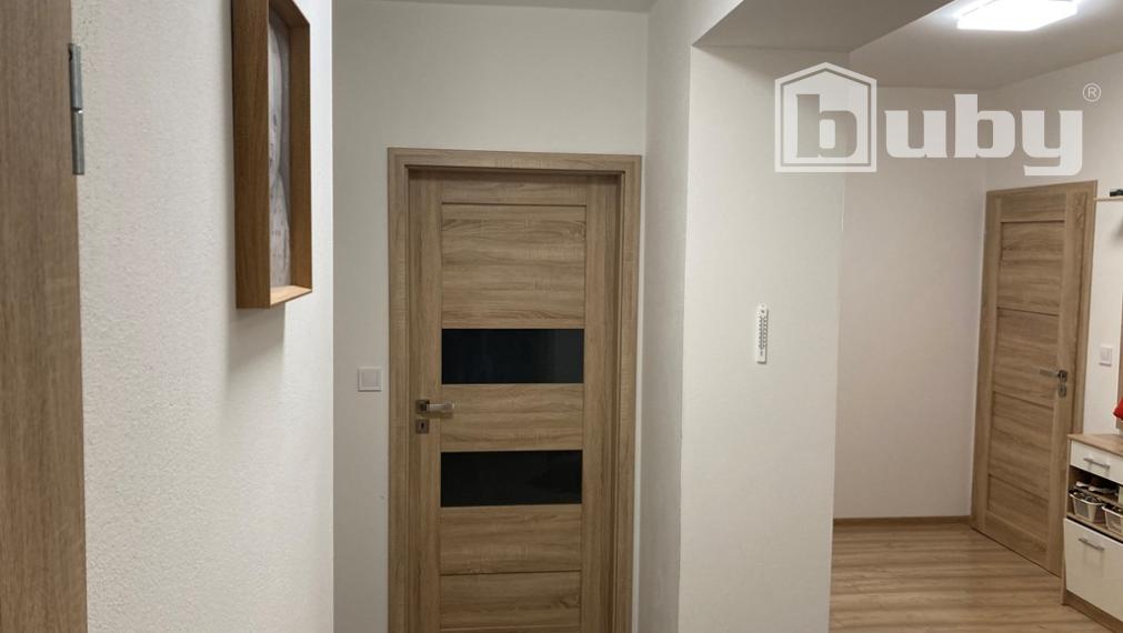 PREDAJ 3 IZBOVÝ BYT S BALKÓNOM A PARKOVANÍM, POV.BYSTRICA