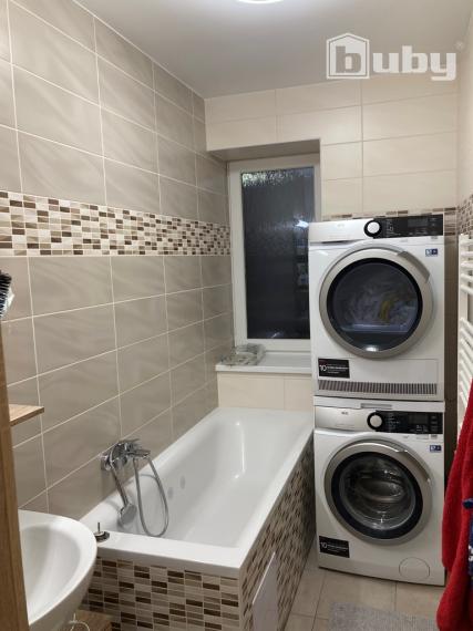 PREDAJ 3 IZBOVÝ BYT S BALKÓNOM A PARKOVANÍM, POV.BYSTRICA