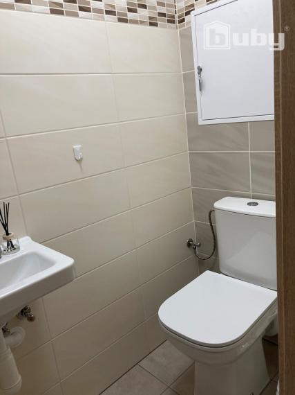 PREDAJ 3 IZBOVÝ BYT S BALKÓNOM A PARKOVANÍM, POV.BYSTRICA