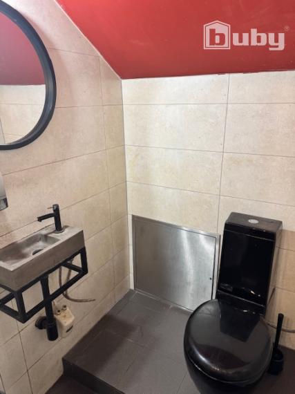 Obchodné priestory 145 m2, prenájom v centre Žiliny