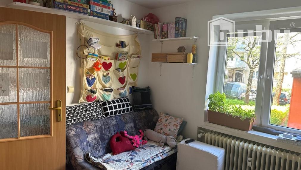 PREDAJ 1 IZBOVÝ BYT LÁNSKA POVAŽSKÁ BYSTRICA