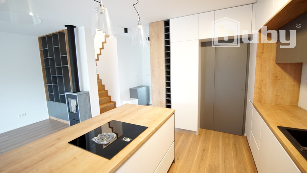 Na prenájom rodinný dom, novostavba v obci Diaková, pri Martine.