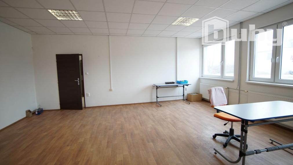 Na prenájom komerčné priestory v Martine, časť Košúty, kancelárie, výroba, sídlo firmy.