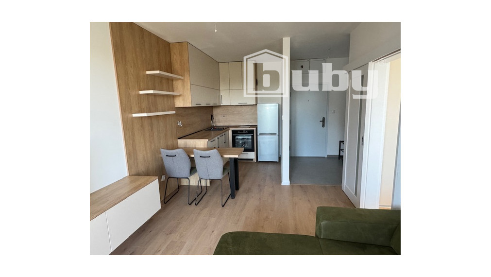 Prenájom 2 izbový byt 47 m2 s balkónom a parkovacím miestom, Martin