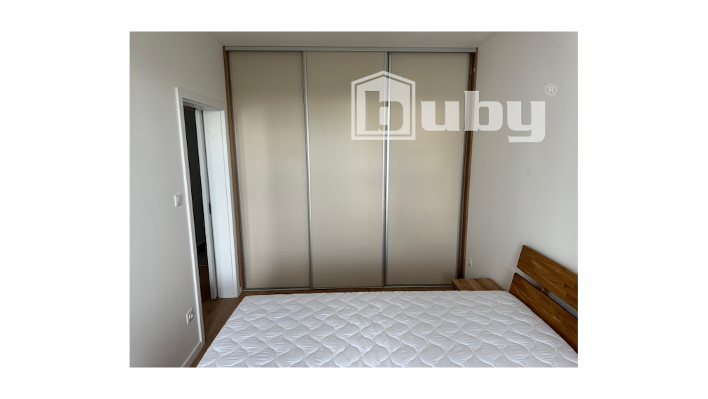 Prenájom 2 izbový byt 47 m2 s balkónom a parkovacím miestom, Martin