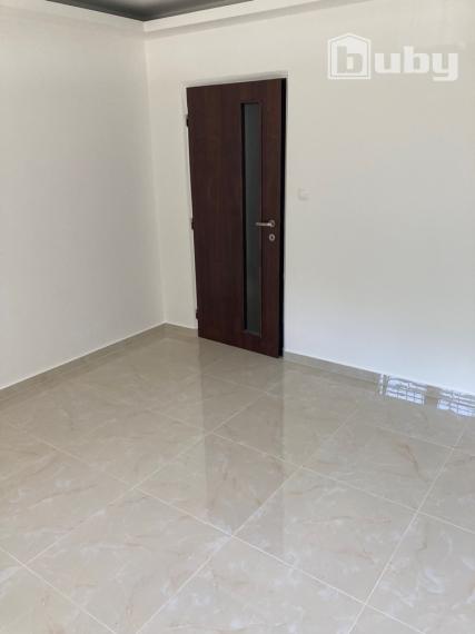 PREDAJ 3IZB. BYT STRED, POVAŽSKÁ BYSTRICA, ZĽAVA !