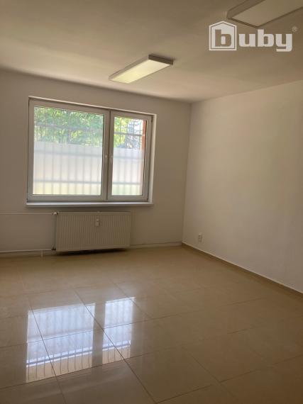 PREDAJ 3IZB. BYT STRED, POVAŽSKÁ BYSTRICA, ZĽAVA !