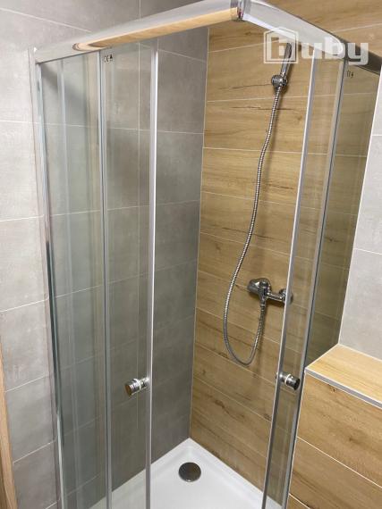 Predaj - zariadený 1 izbový byt 39 m2, v novostavbe, s parkovacím miestom, Martin Podháj