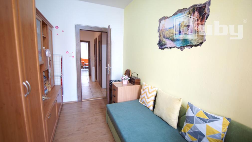 Na predaj 3 izbový byt 60 m2, Záturčie, Martin.