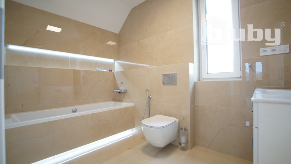 Prenajmem rodinný dom, novostavba v obci Diaková, pri Martine.