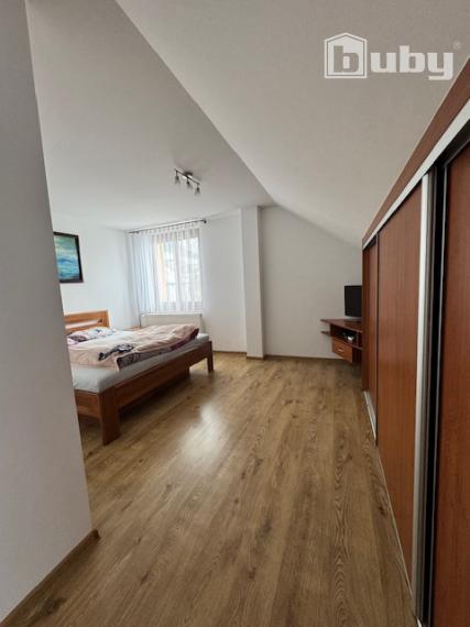 Rodinný dom 250 m2, pozemok 350 m2, predaj, Kunerad