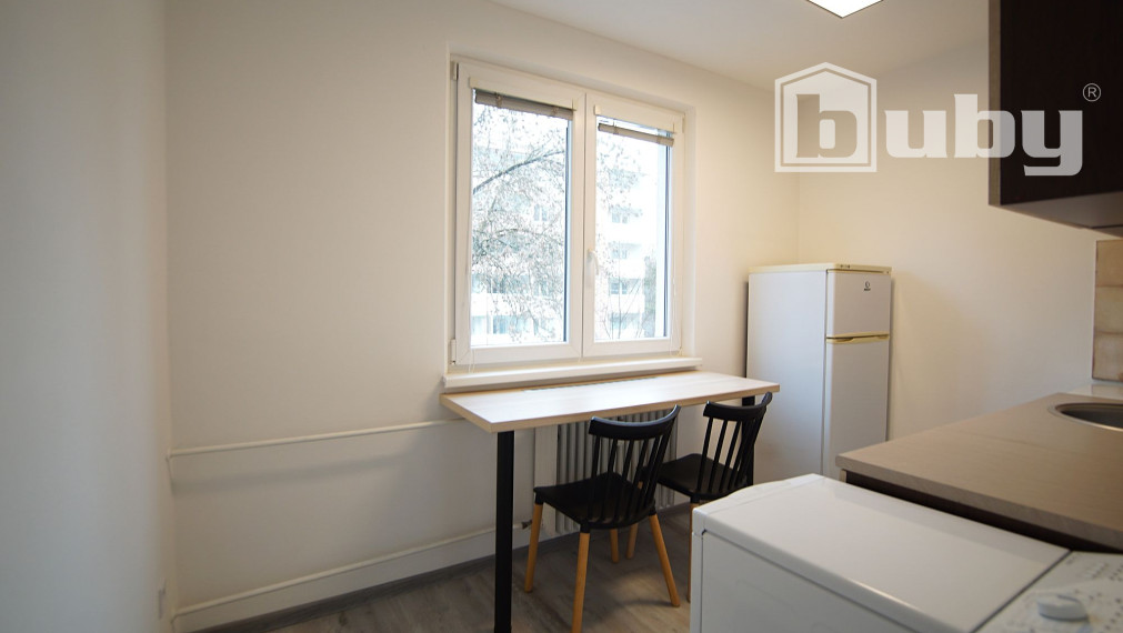 Prenajmem 2 izbový byt v centre mesta Martin, Thurzova ulica.