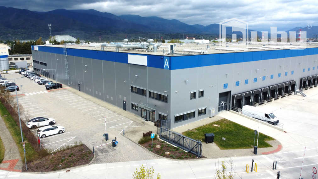 Výrobno skladovacie priestory na prenájom, od 2000 m2, Martin.