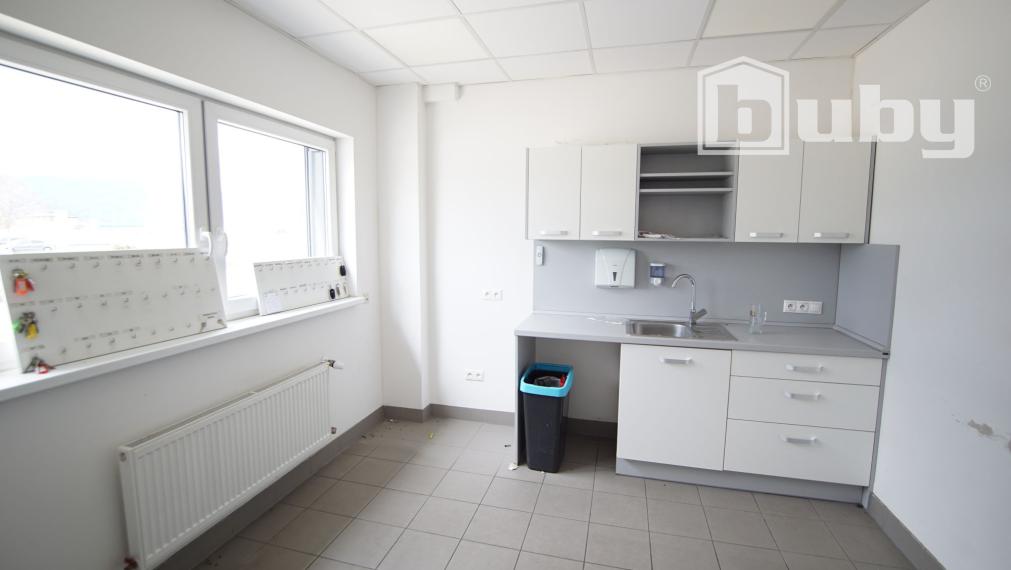 Výrobno skladovacie priestory na prenájom, od 2000 m2, Martin.