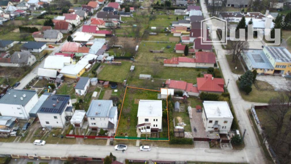 Na predaj rodinný dom, Kláštor pod Znievom, okres Martin,  770 m2 pozemok.