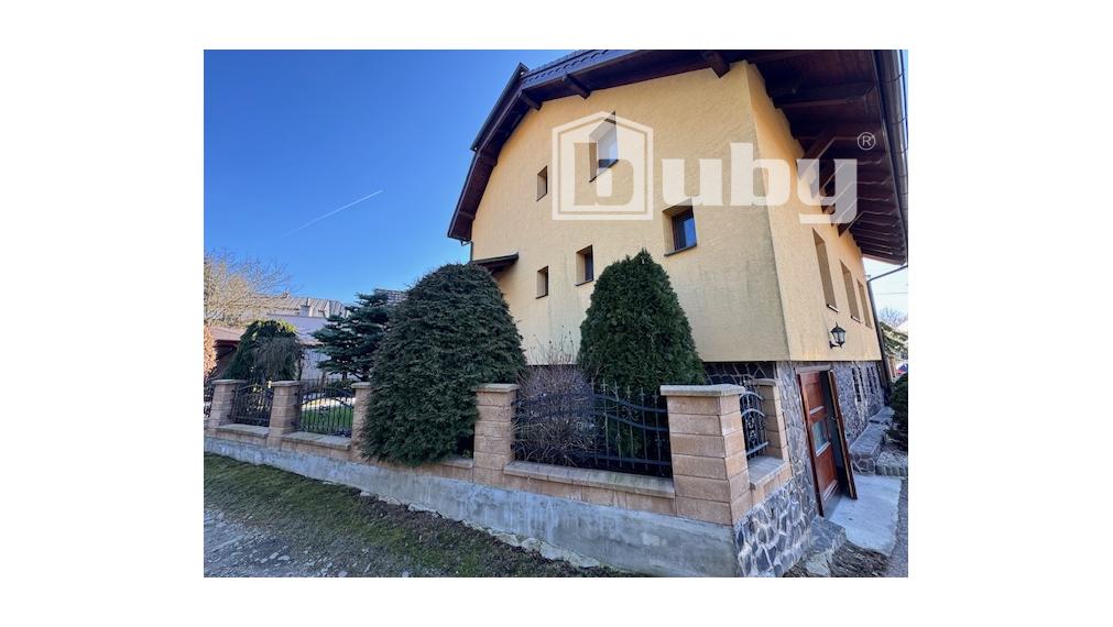 Rodinný dom 250 m2, pozemok 879m2, predaj, Kunerad