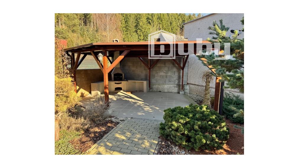 Rodinný dom 250 m2, pozemok 879m2, predaj, Kunerad