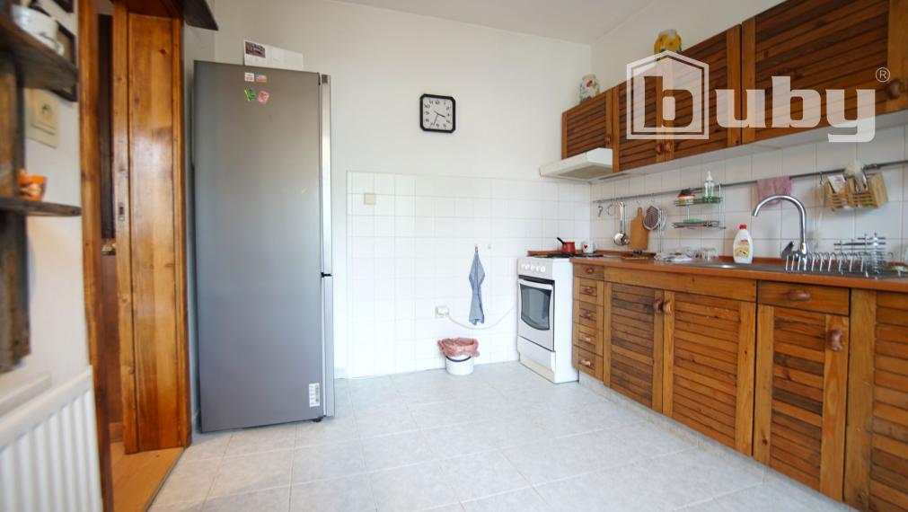 Veľký 3 izbový byt na predaj, Záturčie - Martin, 78 m2.