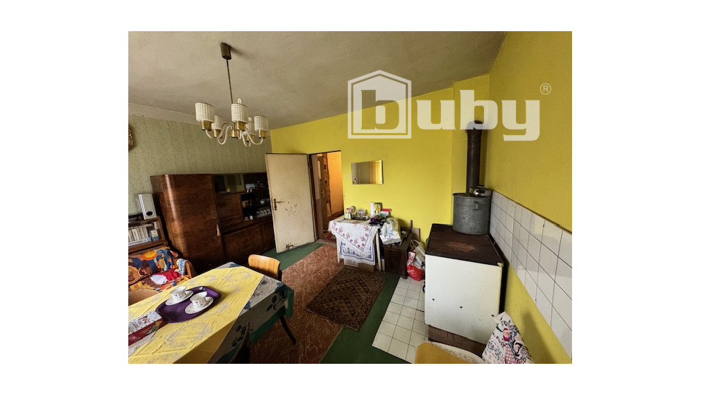Rodinný dom na dostavanie, veľký pozemok 1009 m2, predaj, Papradno