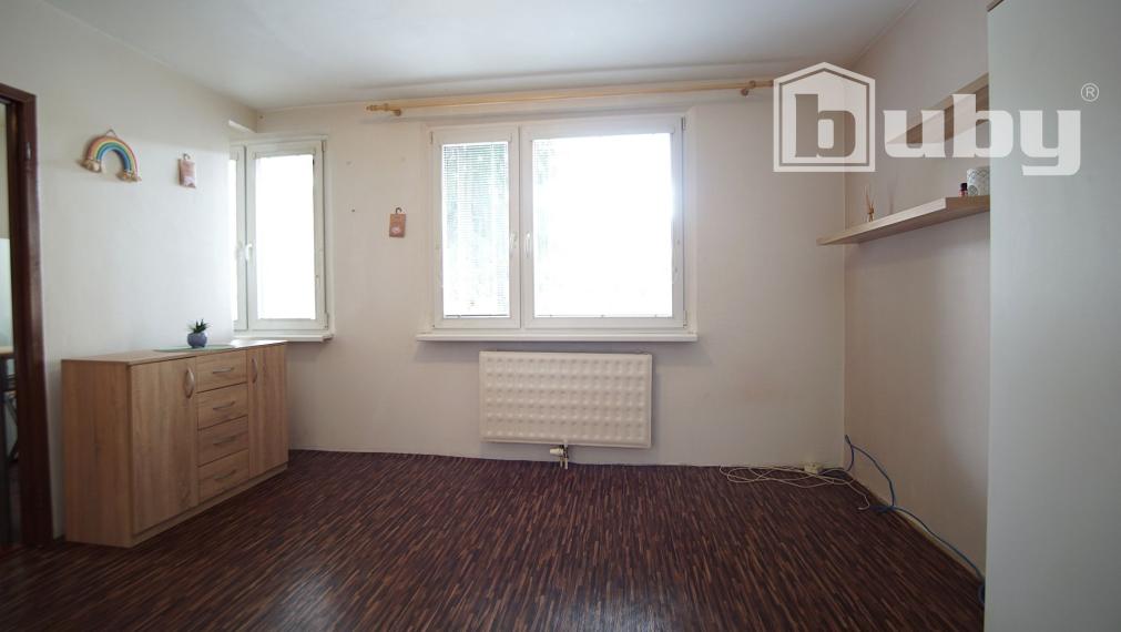 Na predaj 1 izbový byt (bauring) 30 m2, čiastočná rekonštrukcia.
