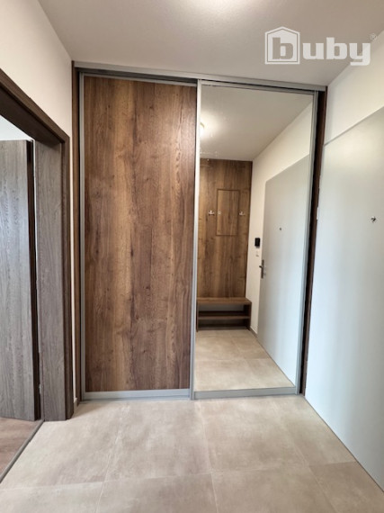 Prenájom nový 1 izbový byt 38 m2, balkón, Košútska, Martin