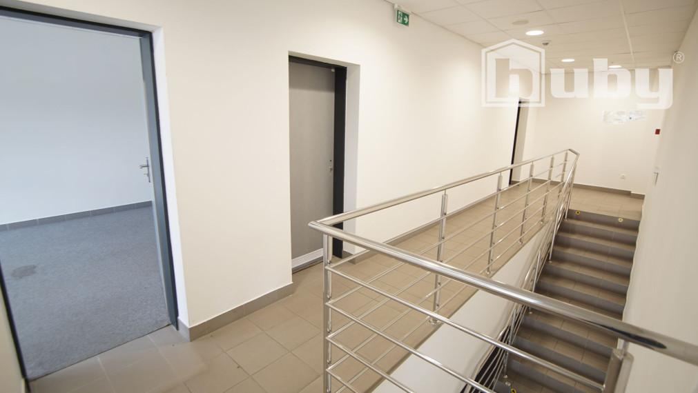 Výrobno skladovacie priestory na prenájom, od 2000 m2, Martin.