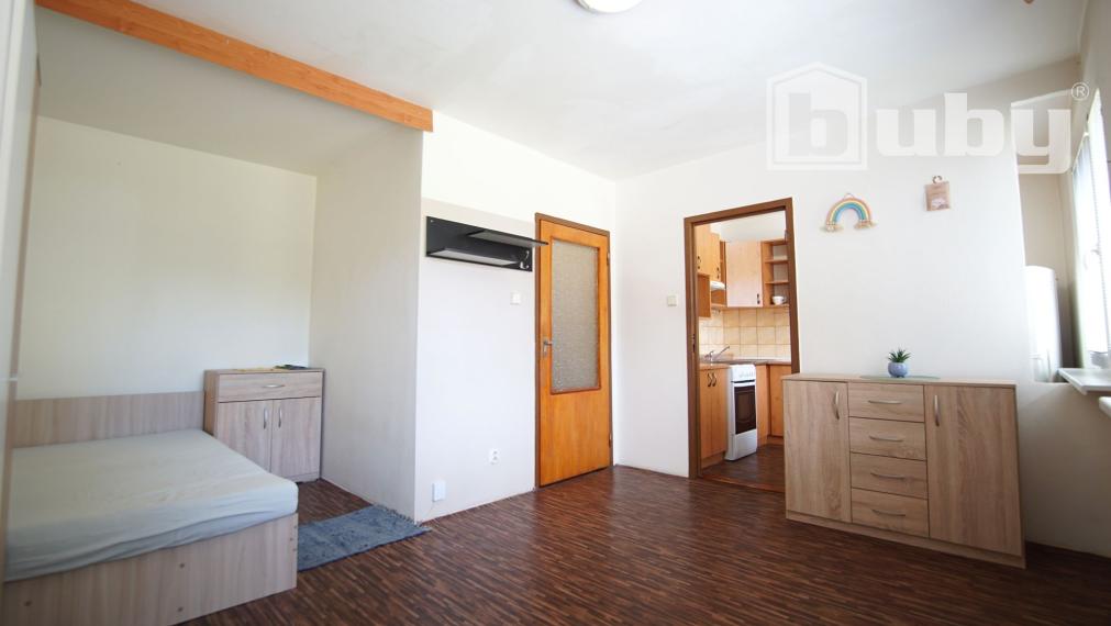 Predám 1 izbový byt (bauring) 30 m2, Vrútky, čiastočná rekonštrukcia.
