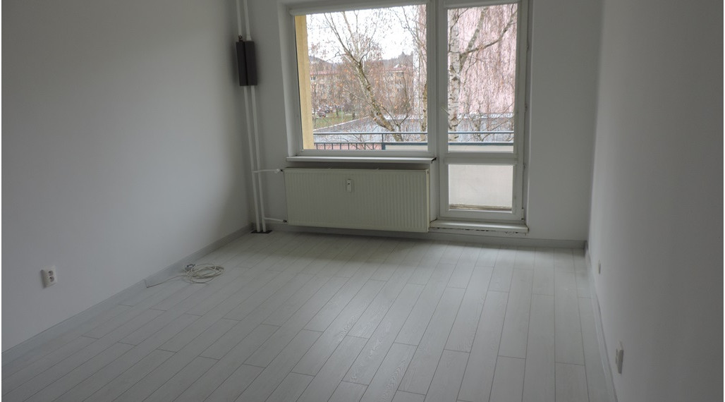 PREDAJ 2 IZBOVÝ BYT S BALKÓNOM, STRED POVAŽSKÁ BYSTRICA