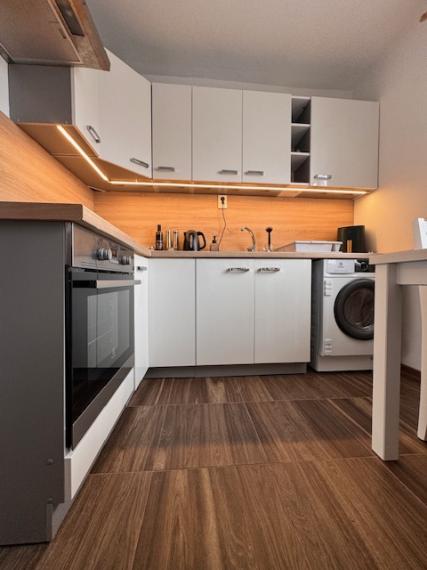 Predaj 2 izbový byt 39 m2, Lánska, Považská Bystrica