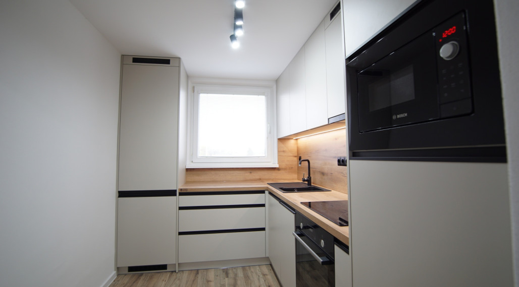 Predám 4 izbový byt 84 m2 (video), v Martine, časť Priekopa, kompletná rekonštrukcia.